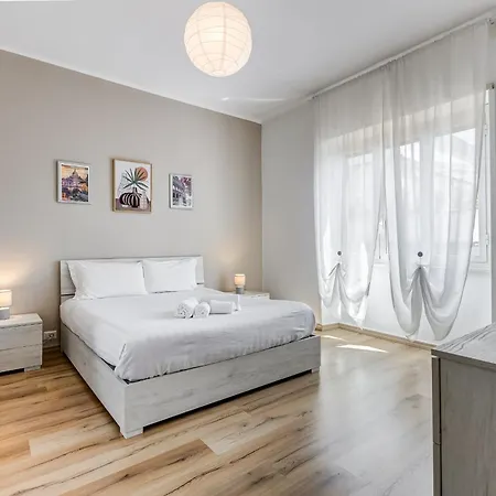 Joy House - Roma Vaticano-2
